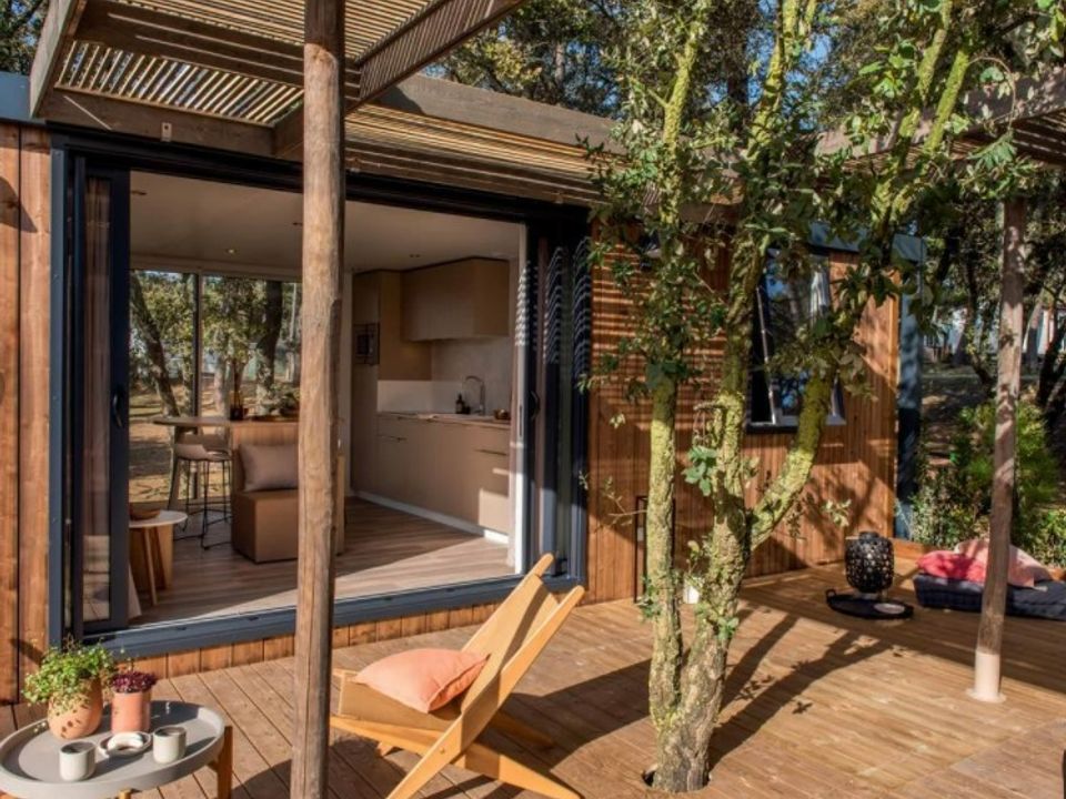 Au Paradis des Campeurs - Mobil home - Mobilhome 6 personnes - Lodge Luxe Vue Panoramique 2 à 6 pers. clim. Plancha