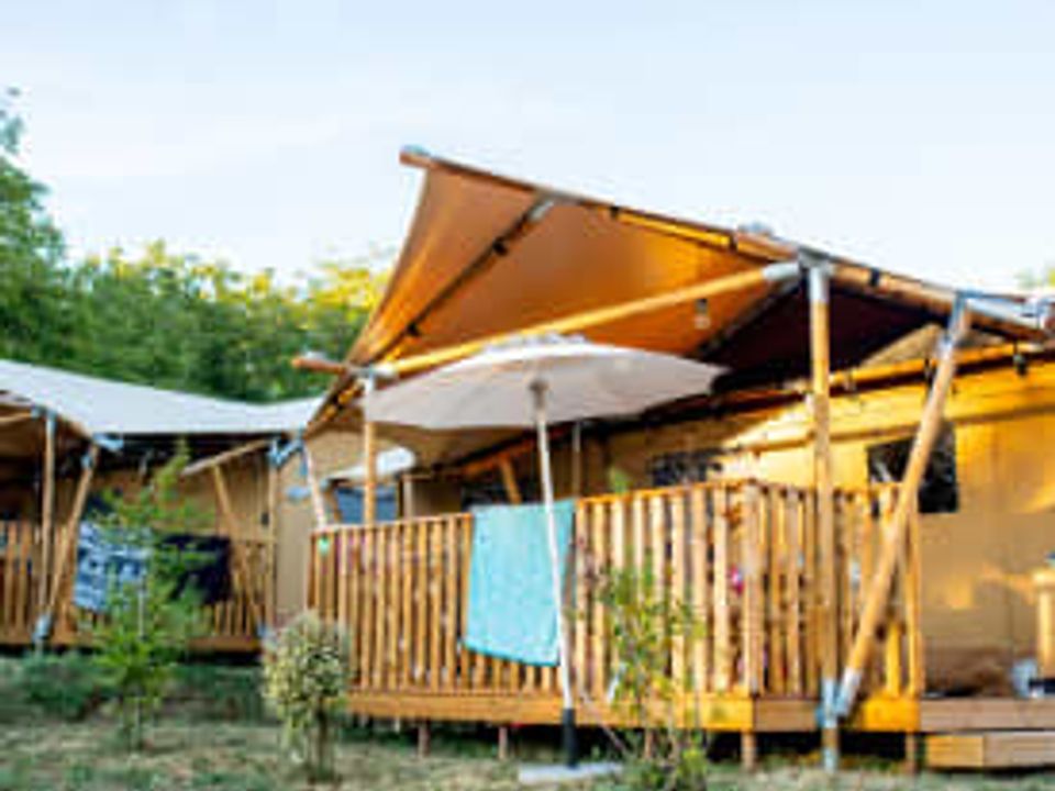 Le Moulin de la Pique - Tente meublée - Tente en toile et en bois 5 personnes - Grives