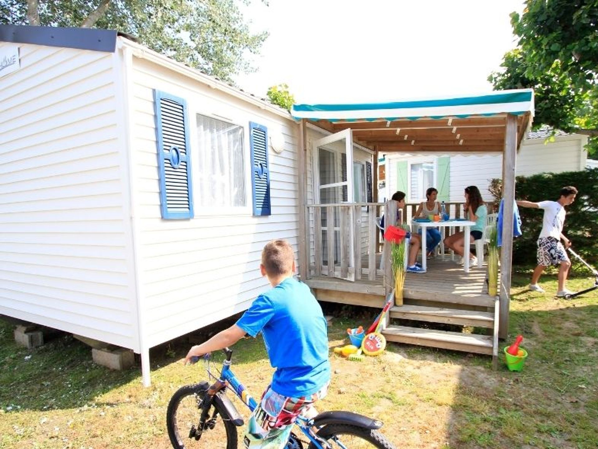 Les Flots Bleus - Mobil home - Cocoon 4 personnes 2 chambres 21m² Les Flots Bleus - Mobil home - Cocoon 4 personnes 2 chambres 21m²