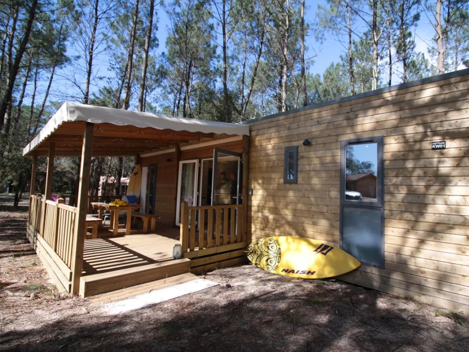 Camping du Lac - Lodge - Lodge 6 personnes - Cottage Premium KeyWest 6p - 3 chambres - TV - Climatisation Camping du Lac - Lodge - Lodge 6 personnes - Cottage Premium KeyWest 6p - 3 chambres - TV - Climatisation