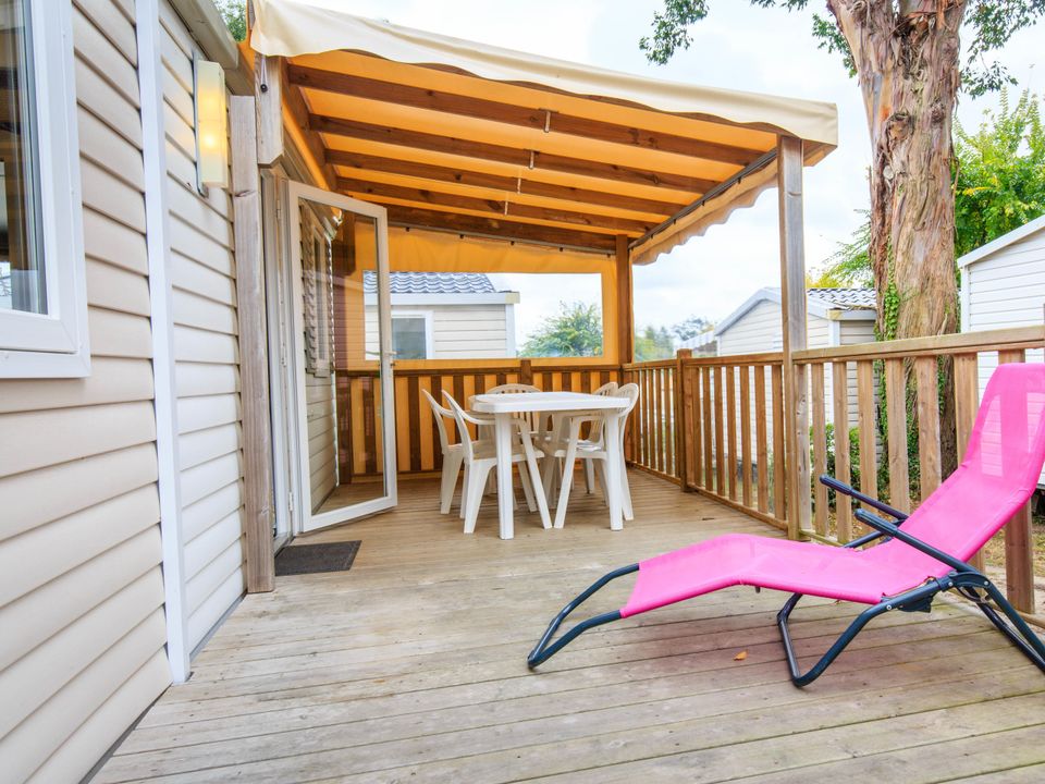 Le Welcome - Mobil home - Mobilhome 6 personnes - MH 2CH - TERRASSE SEMI COUVERTE FERMEE