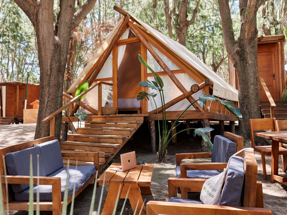 Camping Paloma - Tente meublée - Tente en toile et en bois 4 personnes - Tente Tamaral - 16m²