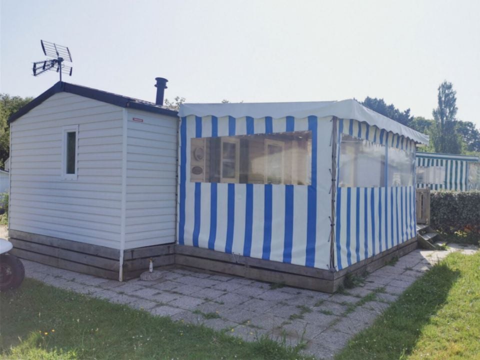 Camping Les Palmiers - Mobil home - Mobilhome 5 personnes - MH 2 chambres Confort+ terrasse en bois couverte