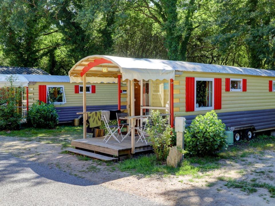 L'Etang du Pays Blanc - Mobil home - Hébergement 4 personnes - Roulotte nuitée