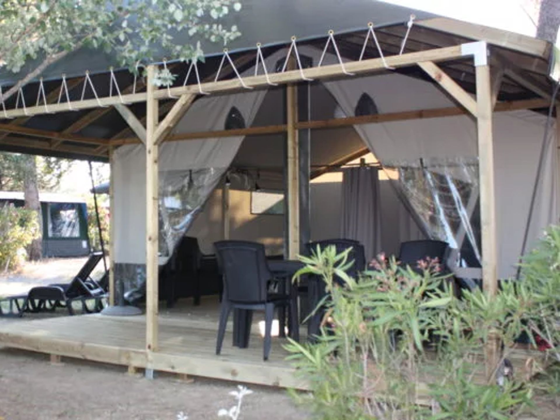 Domaine de la Paille Basse - Tente meublée - Lodgetent, type LG+