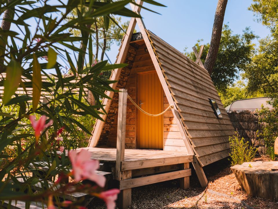 Les Genêts - Mobil home - Hébergement 2 personnes - CABADIENNE 1 chambre 8m² avec terrasse