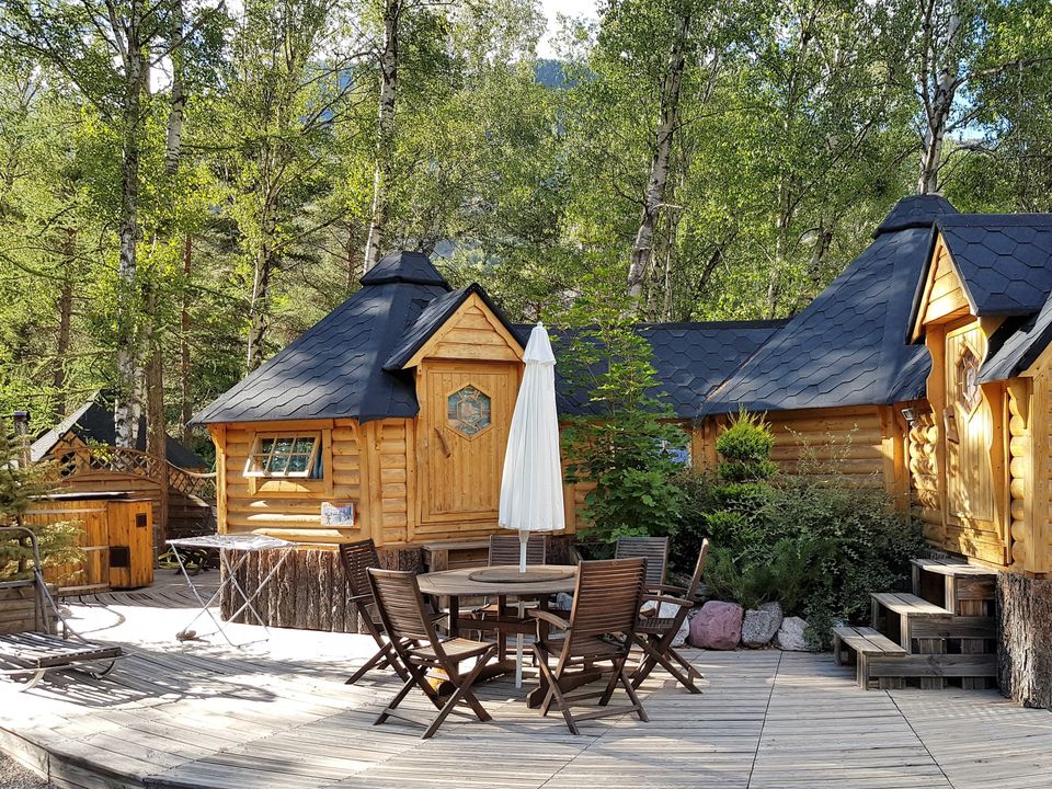 L'Iscle de Prelles - Mobil home - Insolite 4 personnes - Destination Finlande - Kota et son bain nordique privatif 2/4 places