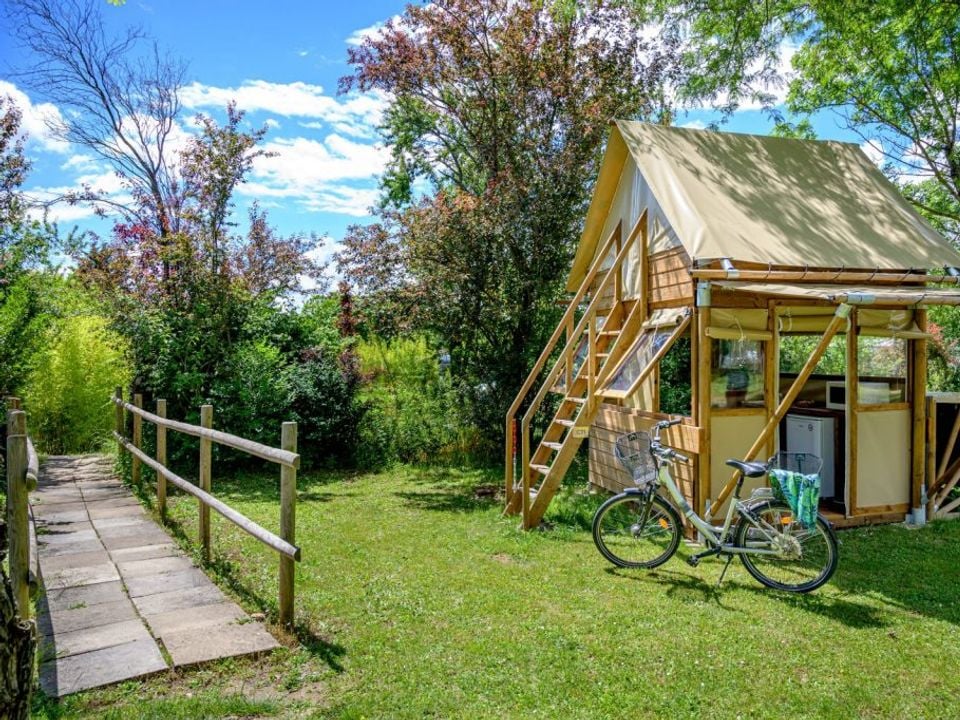 Le Château - Mobil home - Tente en toile et en bois 2 personnes - BIVOUAC PERCHE CYCLO Sans sanitaires