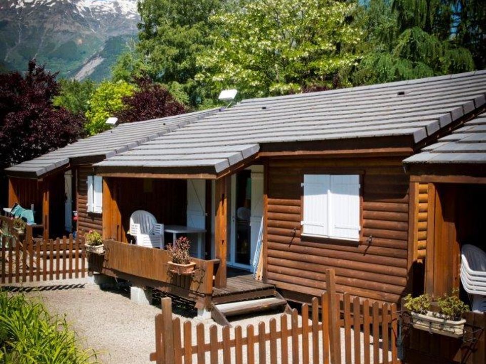 A la Rencontre du Soleil - Châlet - Chalet 5 personnes - Chalet Privilège Montana 35m² - + terrasse 8m² 2 chambres 4/5 personnes 2/5 pers