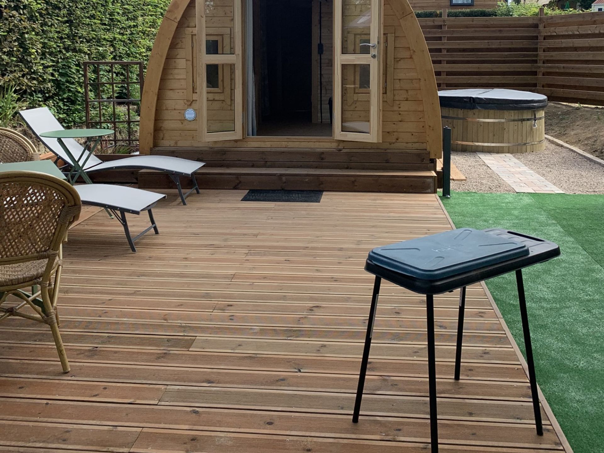 Club Lac de Bouzey - Mobil home - POD + JACUZZI PRIVATIF - 1 Chambre