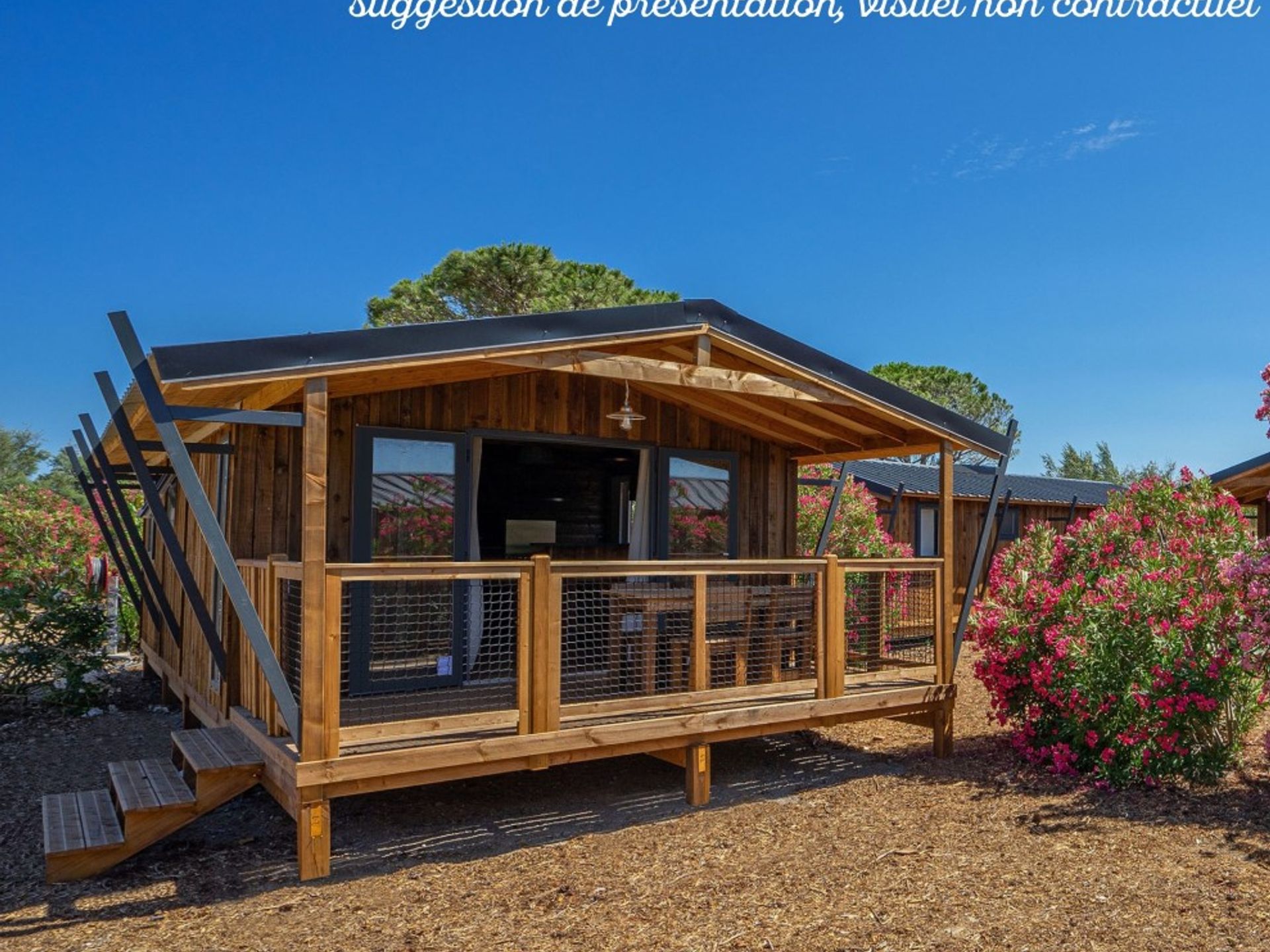 La Plage - Châlet - Lodge VIP Premium 34m² - vue sur lac (2 chambres) + TV + draps + serviettes + terrasse couverte 11m²