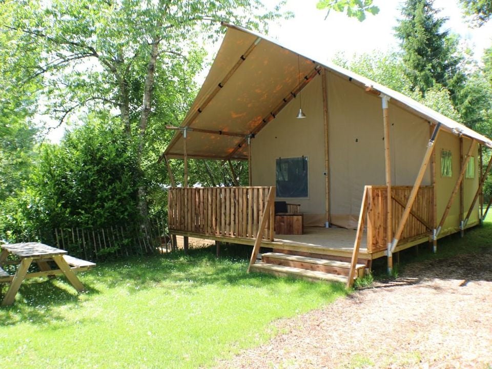 Le Moulin De Chaules - Emplacement - Tente 4 personnes - LODGE SAFARI avec SPA
