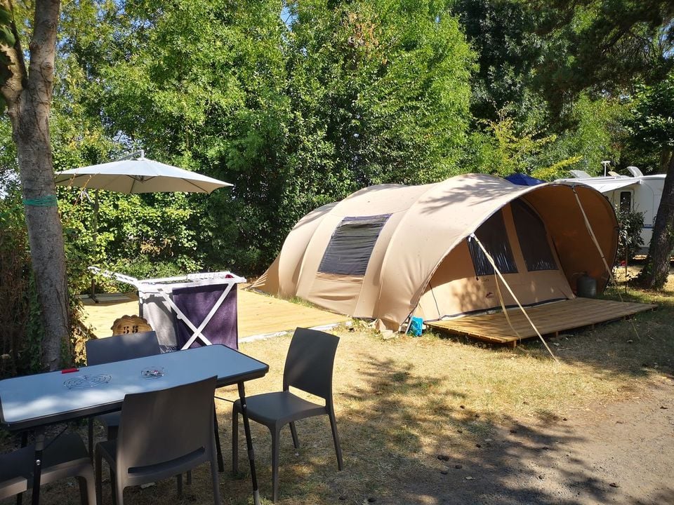 Le Both d'Orouët - Tente meublée - Tente 5 personnes - La Tot'prête à camper 5 pers 2ch.