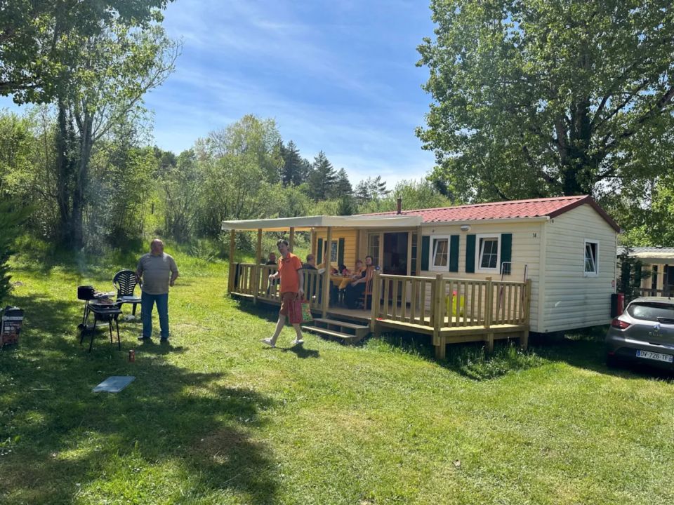 Le Pontillou - Mobil home - Mobilhome 6 personnes - TEXAS : 3 Chambres - TV - Grand Réfrigérateur - Terrasse Couverte