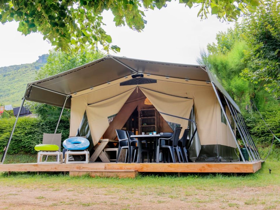 Val de Cantobre - Tente meublée - Tente en toile et en bois 6 personnes - Tente glamping Larzac