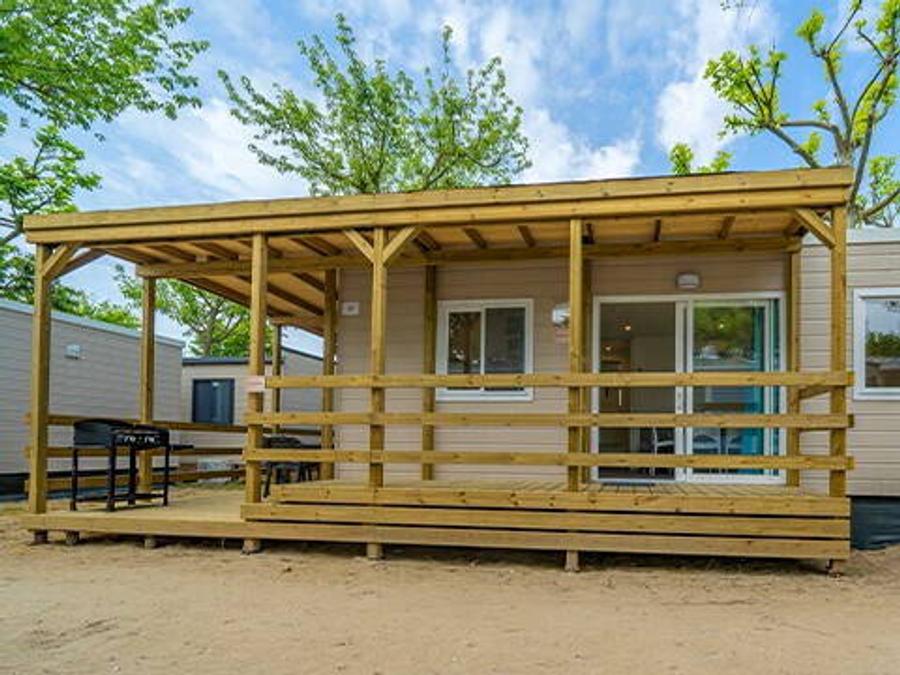 Bijela Uvala - Mobil home - Mobilhome 5 personnes - Premium | 2 Chambres | Capacité 5 personnes | Terrasse semi couverte | 2 Salles de bain | Climatisation | TV