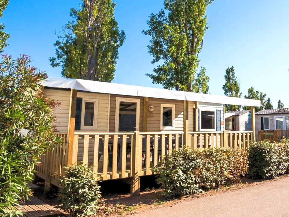 L'Europe - Mobil home - Mobilhome 6 personnes - 001 (3 chambres, 1 salle d'eau) - Clim, TV, Lave-vaisselle - Terrasse couverte
