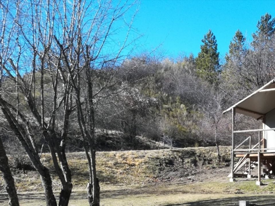 Le Clot Du Jay - Mobil home - Mobilhome 5 personnes - Cabane Lodge sur Pilotis 34m² 2 chambres + terrasse