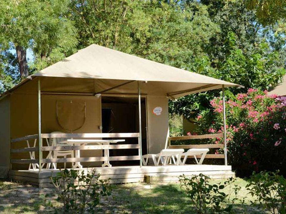 Au Soleil d'Oc - Tente meublée - Tente en toile et en bois 4 personnes - Lodge Tente