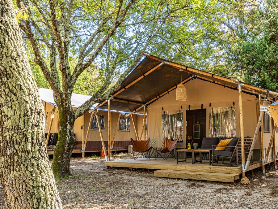 Lanterna Premium Resort - Tente meublée - Tente en toile et en bois 5 personnes - Lanterna - Tente Safari Lodge + air conditionné (6P)