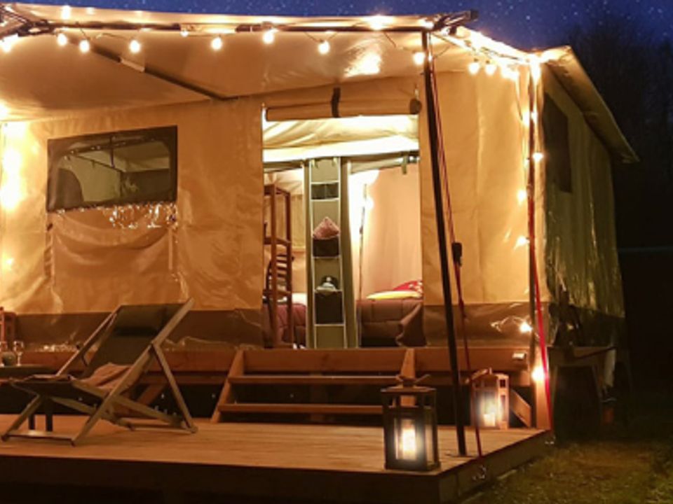 Villages Martel-Gluges - Bungalow - Bungalow toilé 6 personnes - Hypitipy 23m²- 2 chambres - sans sanitaires