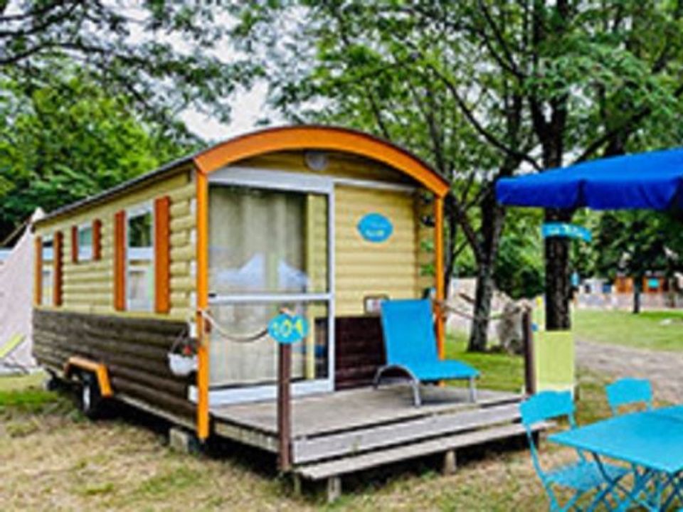 Le Pont des Issoux - Mobil home - Hébergement 4 personnes - Insolite - La Roulotte (sans sanitaires)
