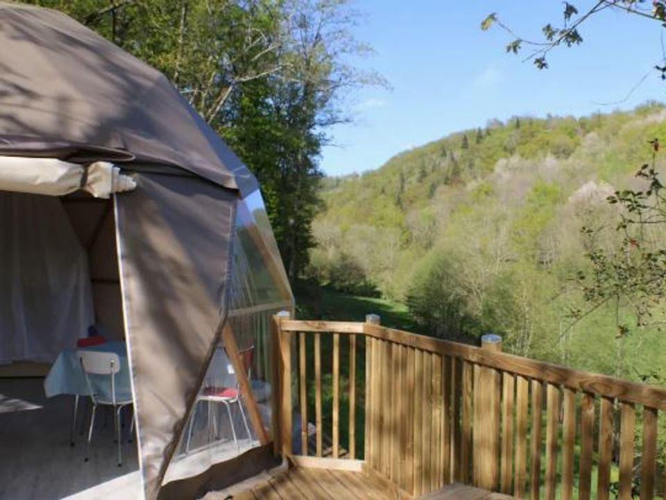 Le Moulin De Chaules - Mobil home - Insolite 4 personnes - DÖME LODGE SPA sans salle de bain