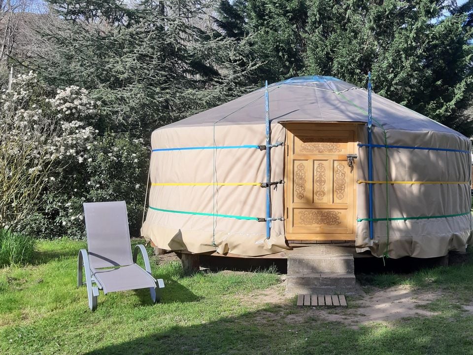 Le Viaduc - Mobil home - Hébergement 3 personnes - YOURTE sans sanitaires 26 m²