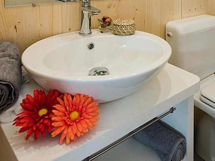 Ultima Spiaggia - Tente meublée - Tente en toile et en bois 4 personnes - Country Lodge