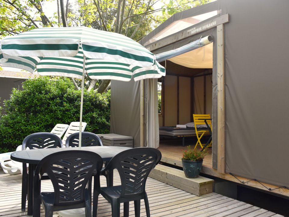 Le Libecciu - Tente meublée - Tente en toile et en bois 4 personnes - Maori 2 pièces 4 personnes