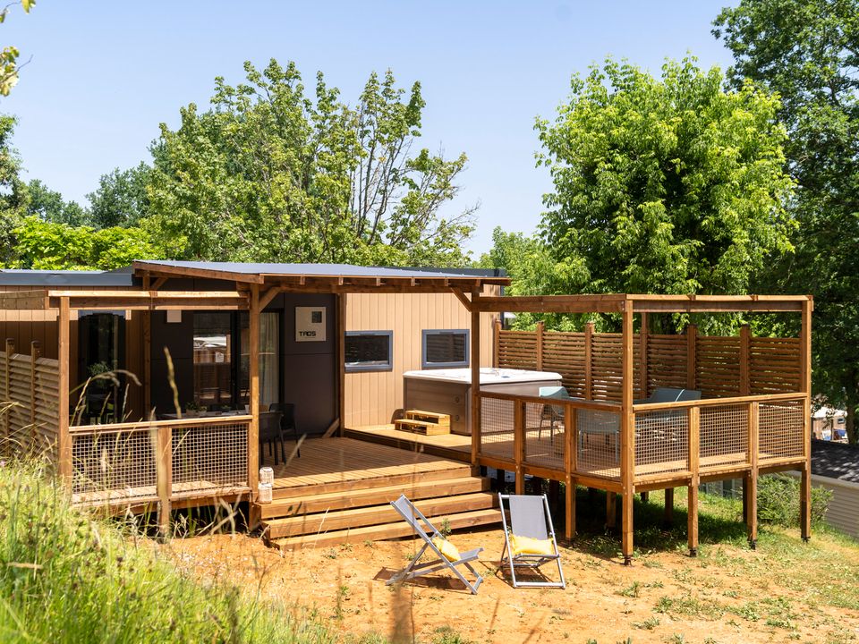 Les Grottes des Roffy - Mobil home - Mobilhome 6 personnes - EXCLUSIF 3 chambres Jacuzzi avec suite parentale