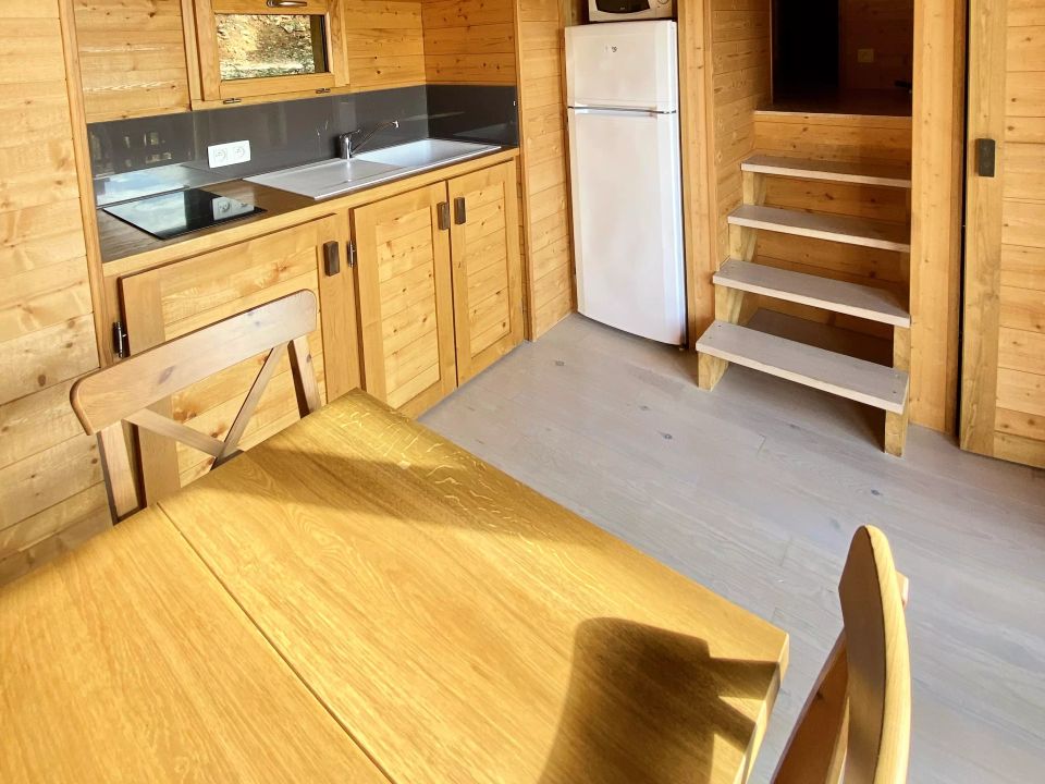 Le Moulin de Surier - Tente meublée - Tente en toile et en bois 4 personnes - Cabane Perchée 3 Pièces 4 Personnes