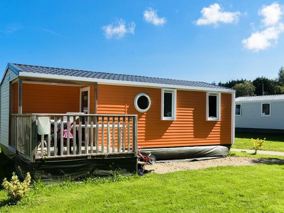 Domaine de Mesqueau - Mobil home - Mobilhome 6 personnes - 4 Pièces 6 Personnes + TV