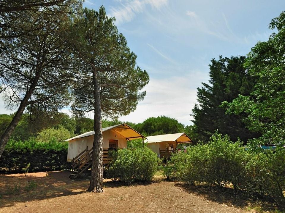 Le Bel Air - Tente meublée - Tente en toile et en bois 4 personnes - CABANE LODGE
