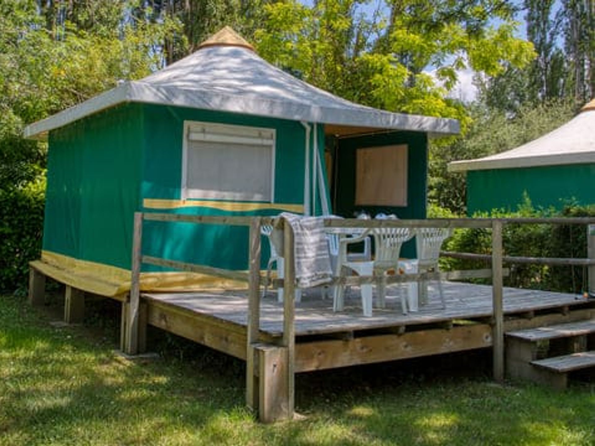 Lac de Groléjac - Bungalow - MEUBLÉ sur terrasse sans sanitaires 16 m²