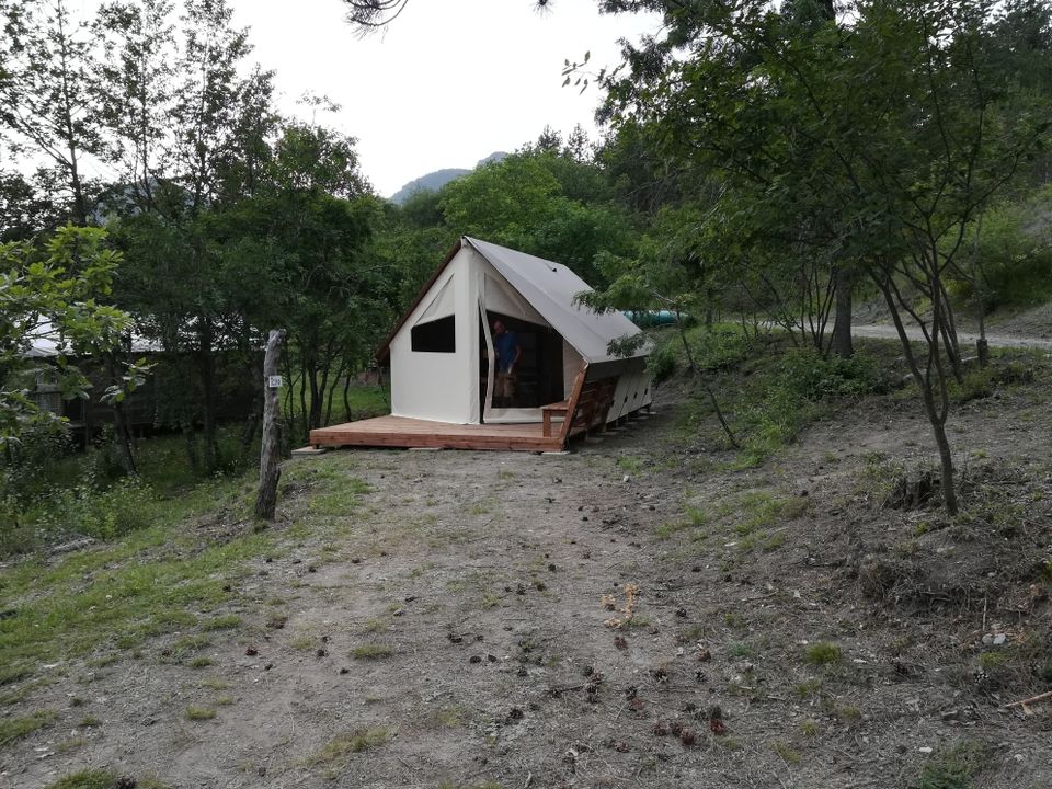 Le Clot Du Jay - Tente meublée - Tente 4 personnes - Tente junior Standard 21m² (sans sanitaire) 2 chambres + terrasse