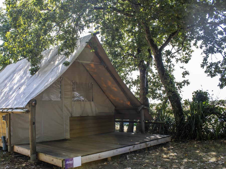 Airotel Oléron - Tente meublée - Tente en toile et en bois 4 personnes - Lodge PINSON 4 personnes