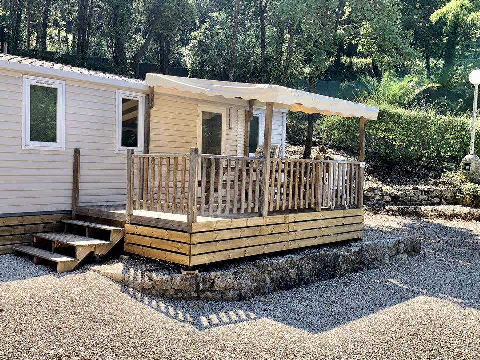 Au Vallon Rouge - Mobil home - Mobilhome 8 personnes - Grand Confort 4 Pièces 6/8 personnes Climatisé + TV