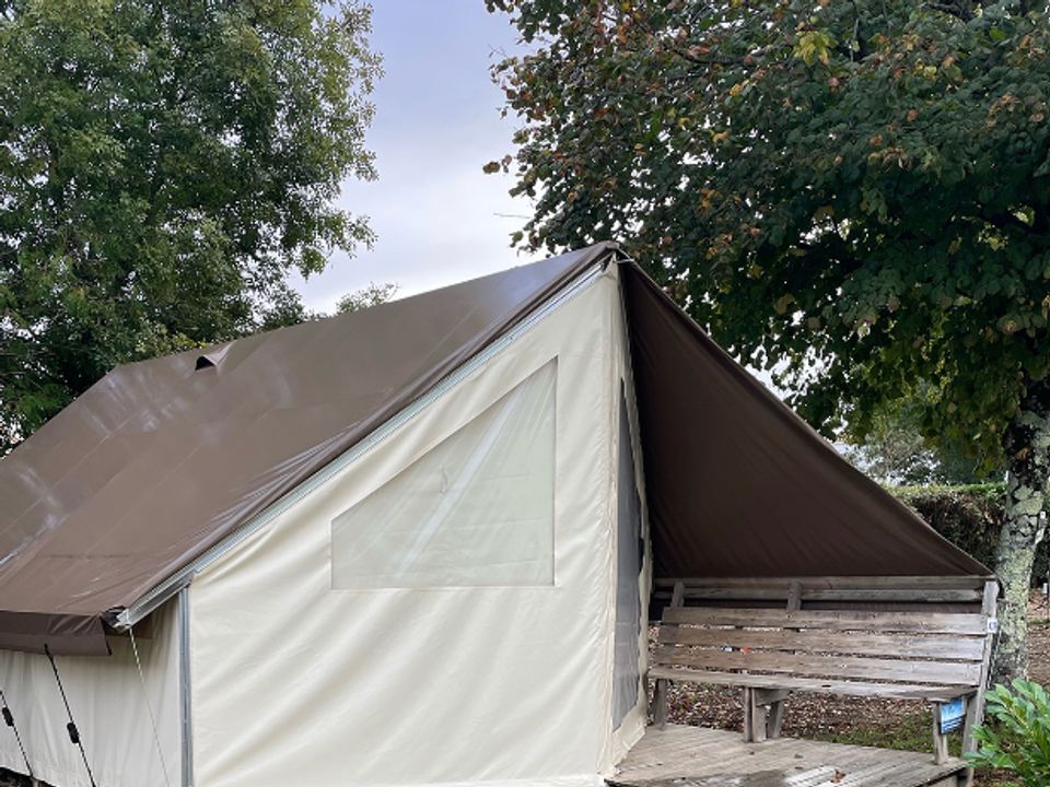 Les Etangs Mina - Tente meublée - Tente 5 personnes - Eco Lodge (sans sanitaires)