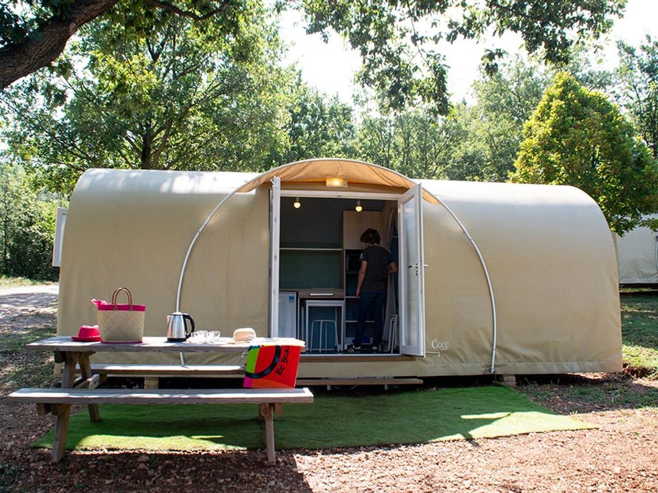 Camping de l'Aigle - Mobil home - Hébergement 4 personnes - Coco Sweet (sans sanitaires)