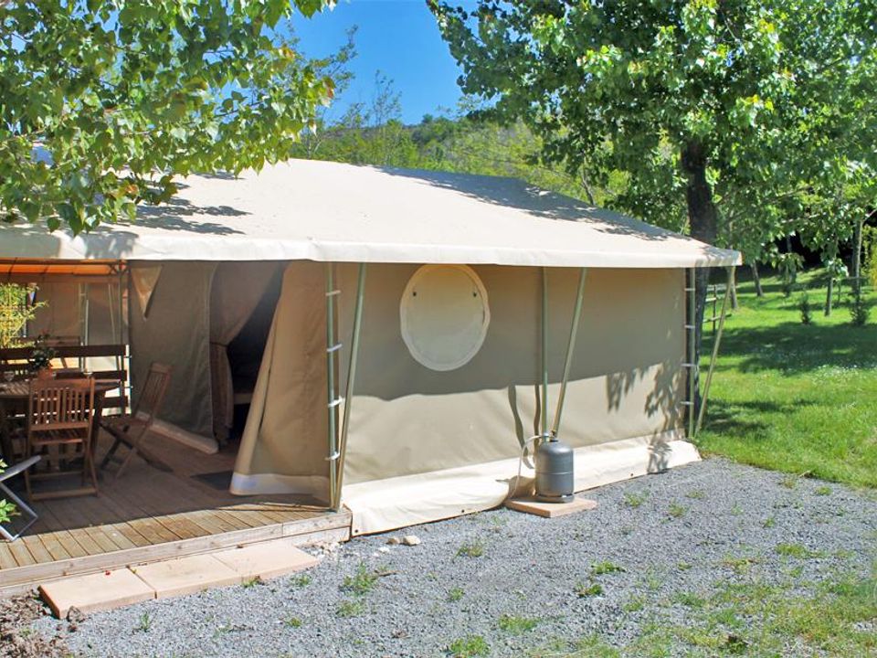 Saint Amand - Tente meublée - Tente en toile et en bois 6 personnes - Lodge Canada Confort 35m² sans sanitaires