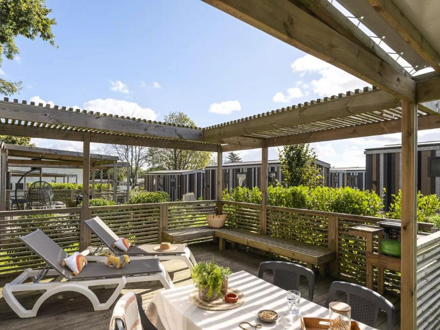 Le Village Perrosien - Mobil home - Mobilhome 4 personnes - Cabane Premium 3 Pièces 4 Personnes Climatisée + TV