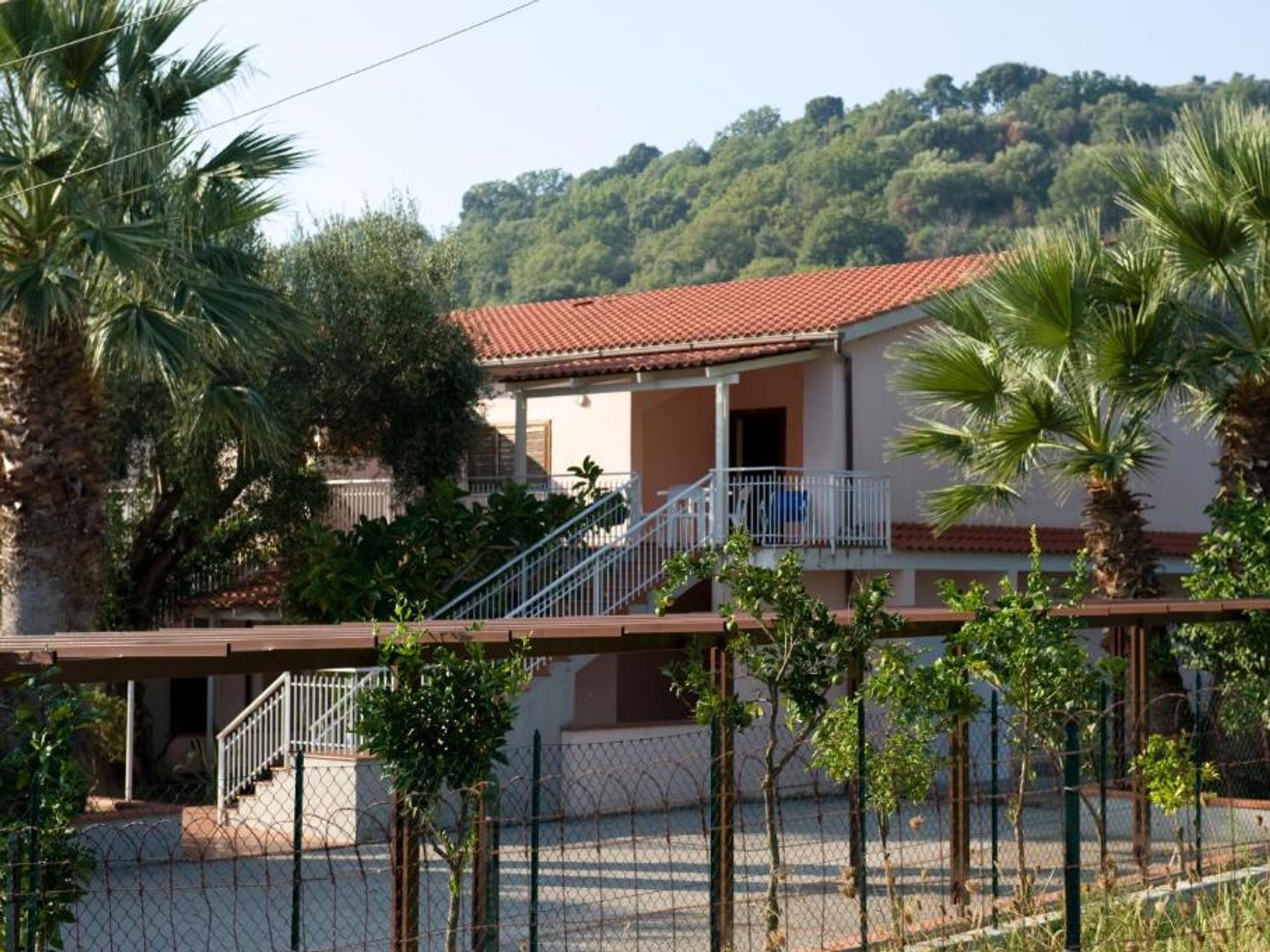 Saline - Villa - TRILOCALE (au RDC ou au 1er étage)