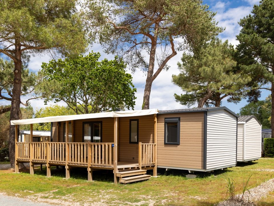 Le Vieux Moulin - Mobil home - Mobilhome 6 personnes - Premium 40m² (3 chambres) - 2 salles de bain + Terrasse + TV + lave-vaisselle