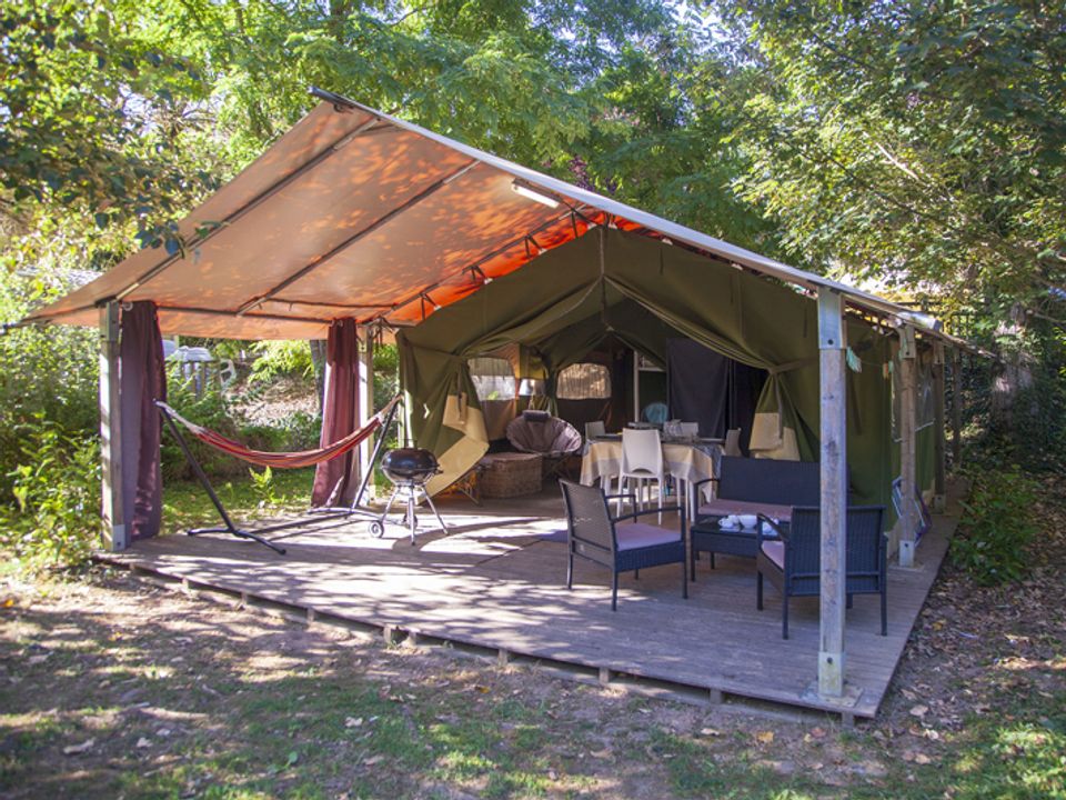 Le Lac de Bonnefon - Tente meublée - Tente 5 personnes - Confort 37 m² 2 chambres (sans sanitaires)