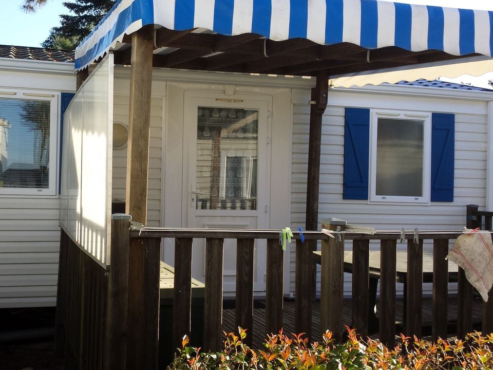 Acapulco - Mobil home - Mobilhome 4 personnes - CAMPING ACAPULCO/ MH 2 chambres économic Terrasse couverte (modèle +de 15ans) 21-25m²