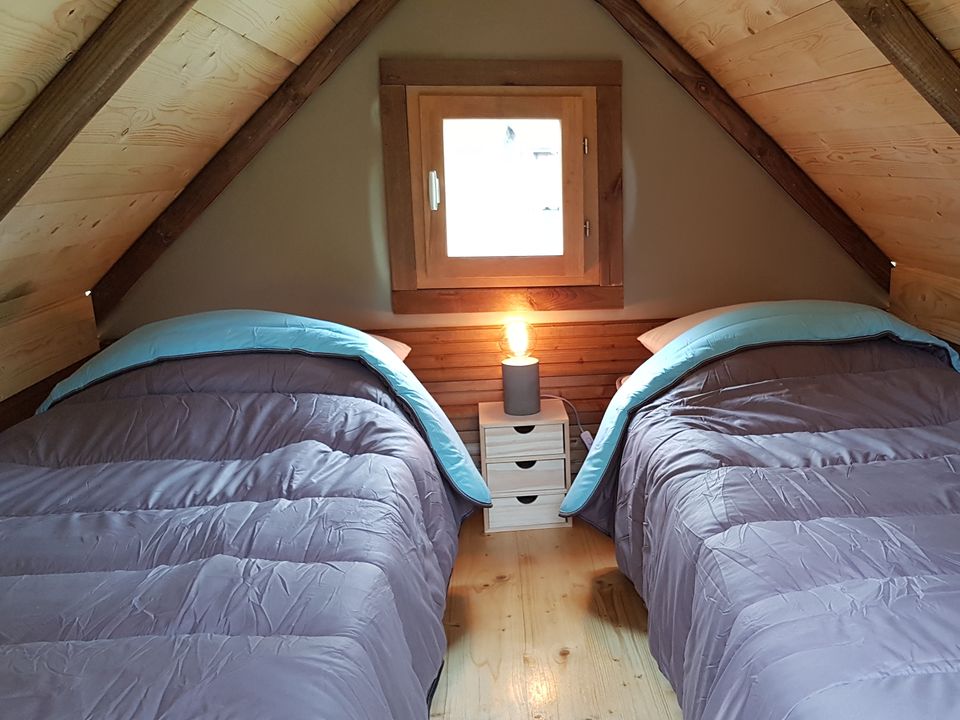 Saint Eloy - Mobil home - Insolite 4 personnes - BIVOUAC (Sans sanitaires)