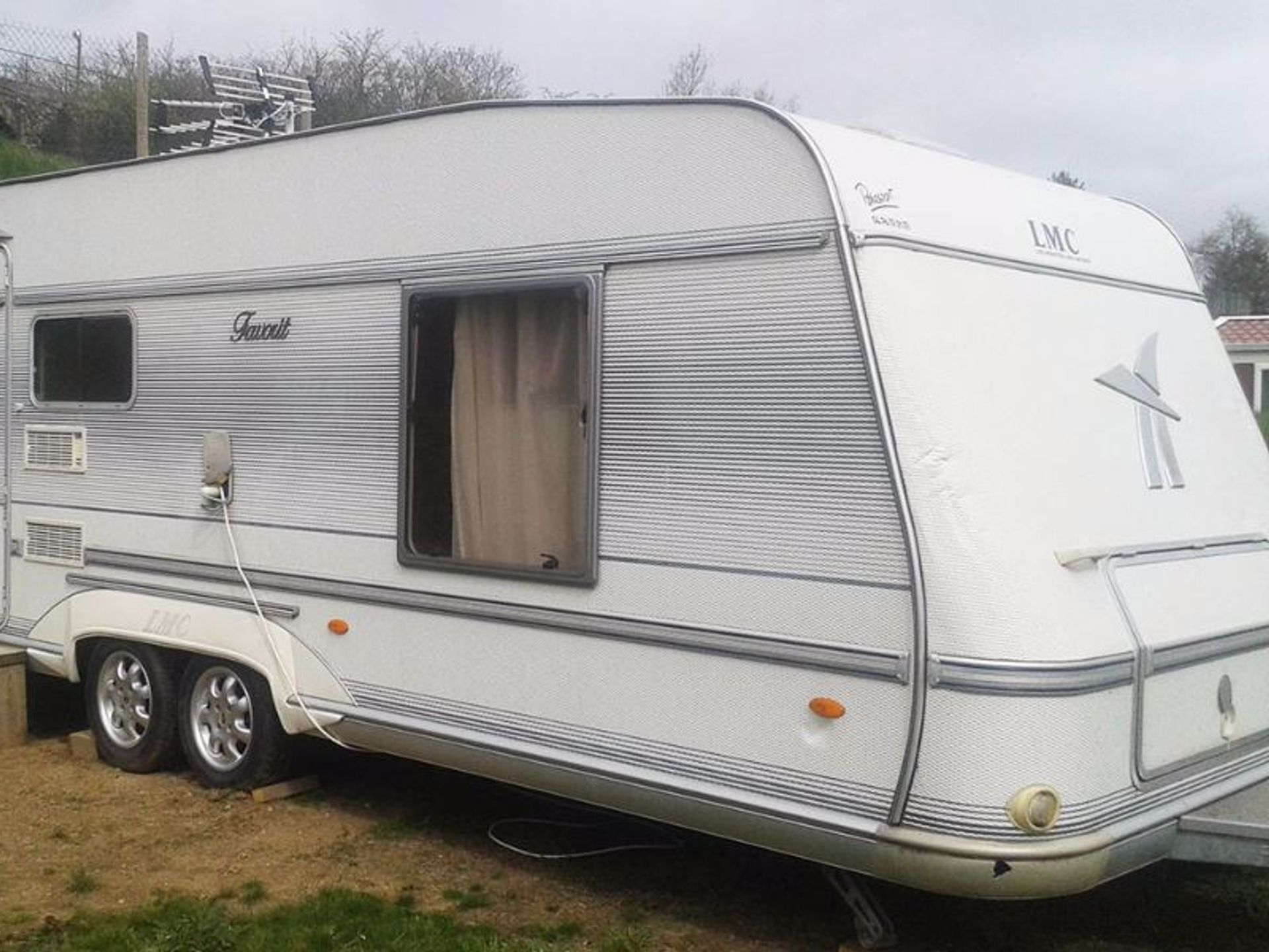 La Cigale de l'Allier - Caravane - Caravane 4 pers.