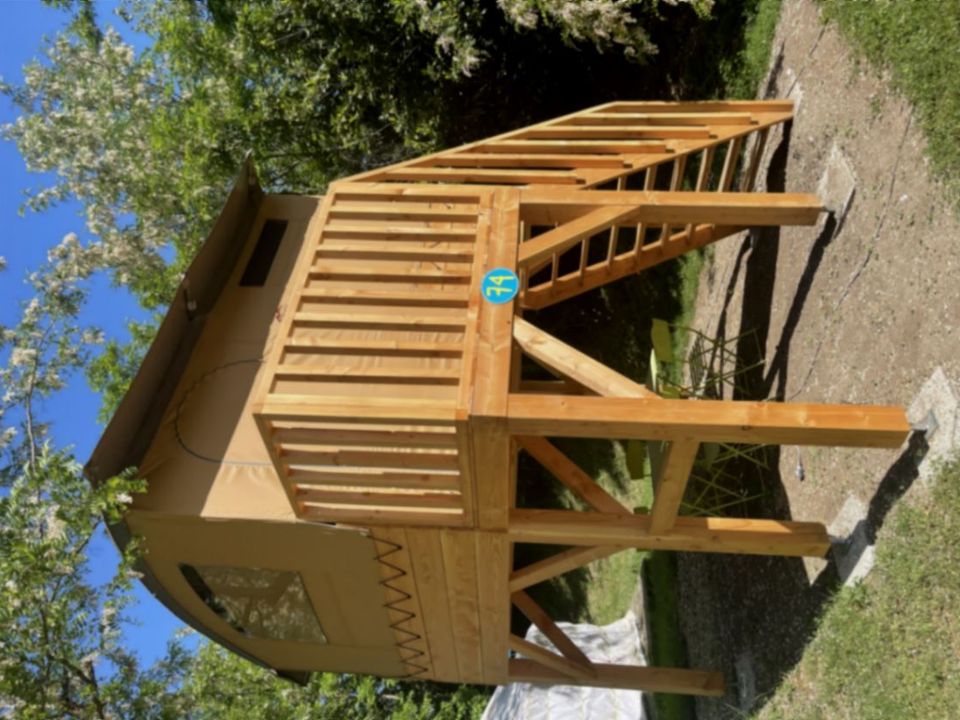 Le Pont des Issoux - Mobil home - Hébergement 2 personnes - Tente Baroudeur