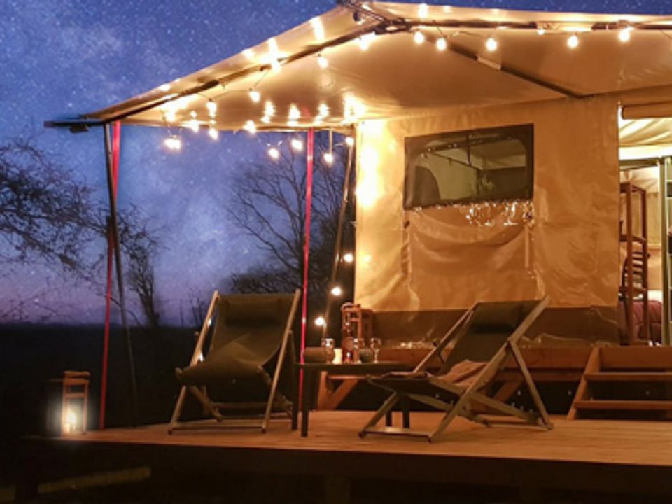 Villages Le Pays d'Eygurande - Bungalow - Bungalow toilé 6 personnes - Hypitipy 23m²- 2 chambres- sans sanitaires